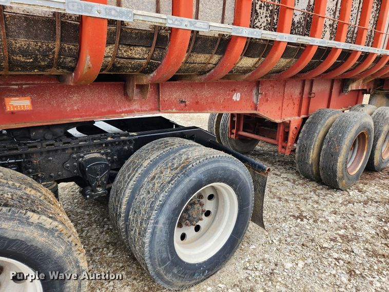 image for item KT9445 1972 Fruehauf ND-F2-DB4-24  end dump trailer