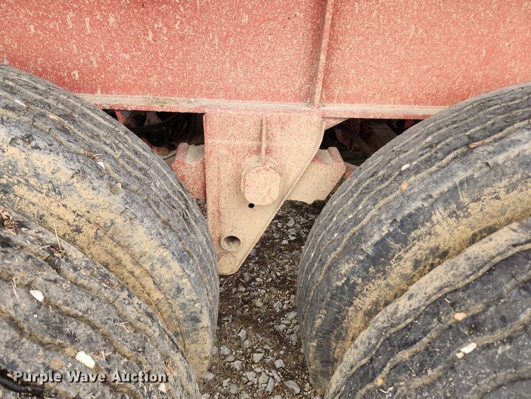 image for item KT9445 1972 Fruehauf ND-F2-DB4-24  end dump trailer