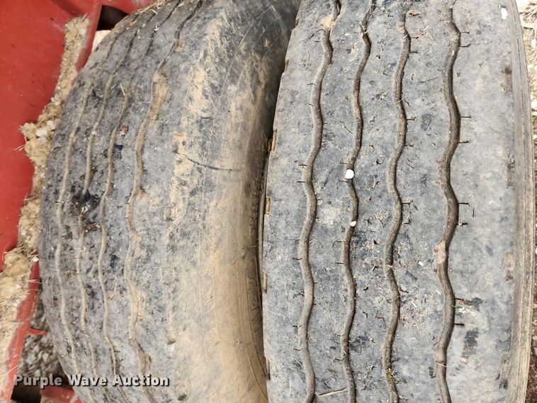 image for item KT9445 1972 Fruehauf ND-F2-DB4-24  end dump trailer