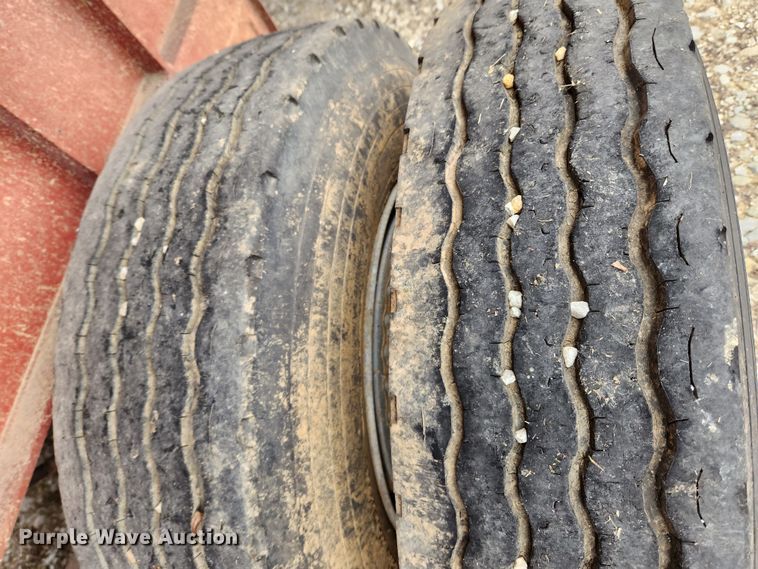 image for item KT9445 1972 Fruehauf ND-F2-DB4-24  end dump trailer