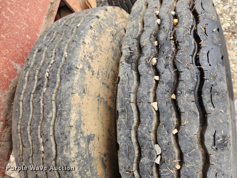 image for item KT9445 1972 Fruehauf ND-F2-DB4-24  end dump trailer