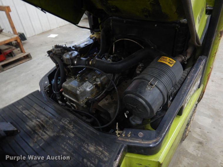 image for item KU9738 Clark CGC20  forklift