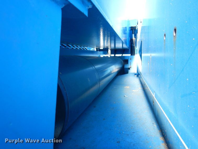 image for item KU9739 2005 Genie S80  boom lift