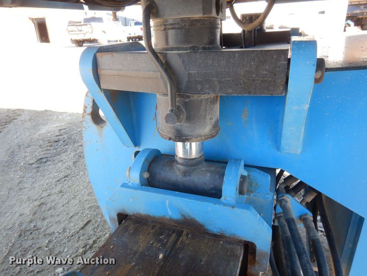 image for item KU9739 2005 Genie S80  boom lift