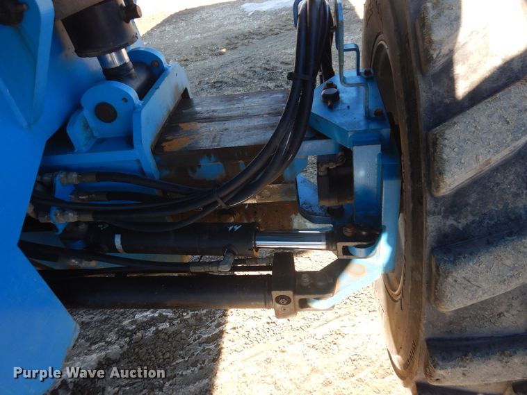 image for item KU9739 2005 Genie S80  boom lift