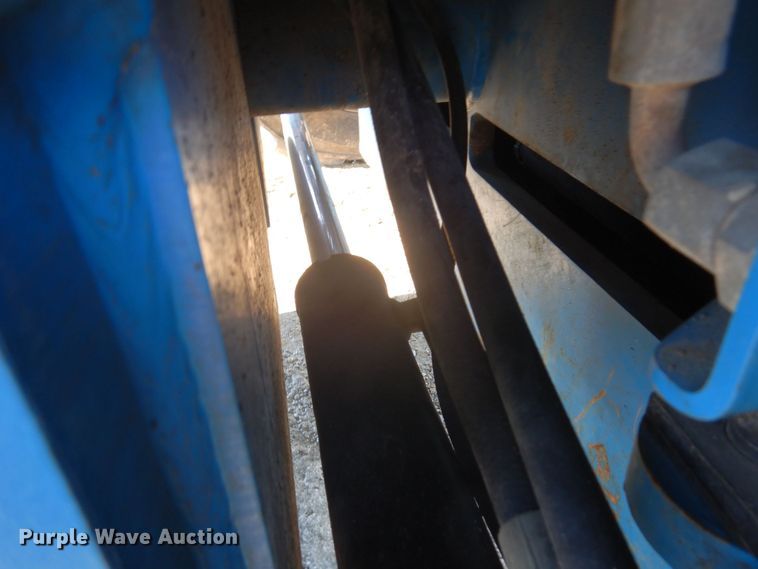 image for item KU9739 2005 Genie S80  boom lift