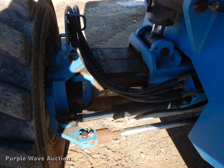 image for item KU9739 2005 Genie S80  boom lift