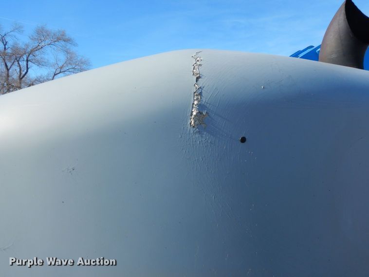 image for item KU9739 2005 Genie S80  boom lift