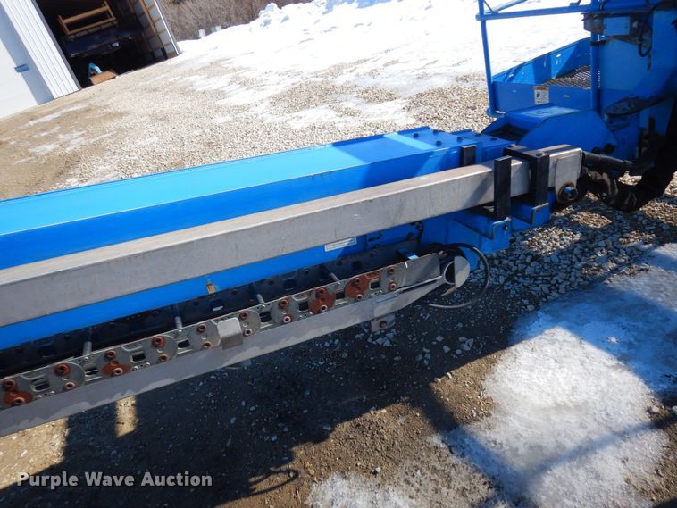 image for item KU9739 2005 Genie S80  boom lift