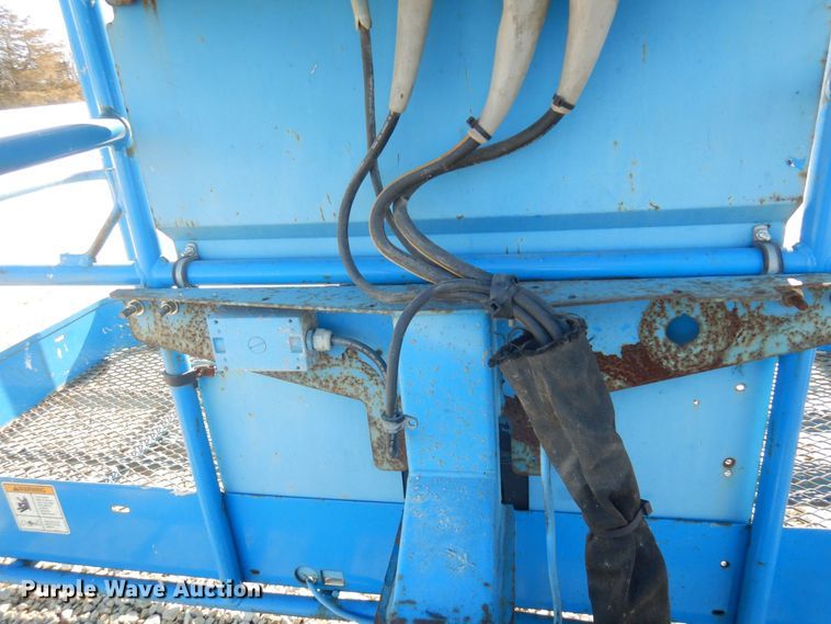 image for item KU9739 2005 Genie S80  boom lift