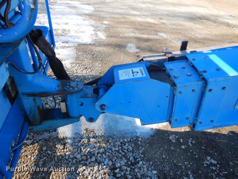 image for item KU9739 2005 Genie S80  boom lift