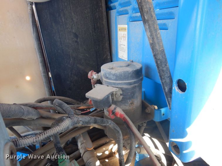 image for item KU9739 2005 Genie S80  boom lift