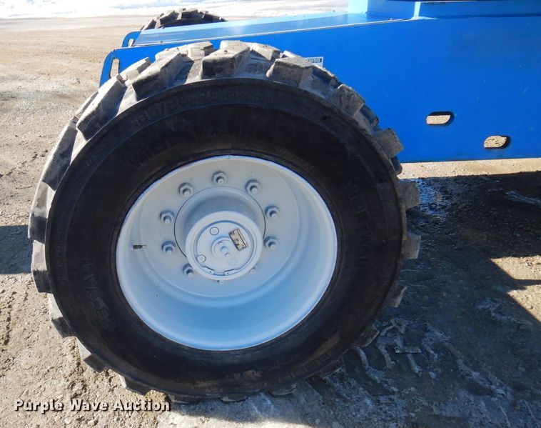 image for item KU9739 2005 Genie S80  boom lift