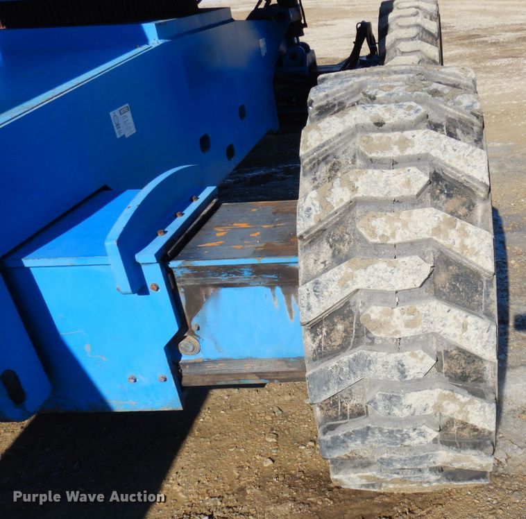 image for item KU9739 2005 Genie S80  boom lift