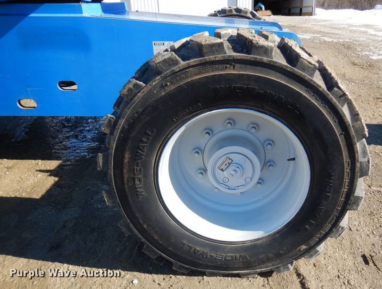 image for item KU9739 2005 Genie S80  boom lift