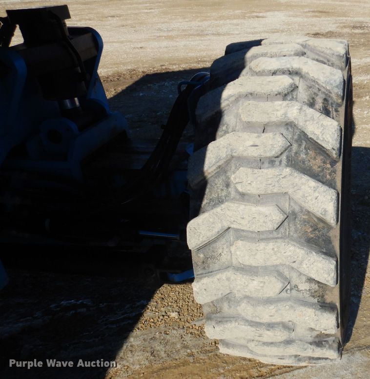 image for item KU9739 2005 Genie S80  boom lift