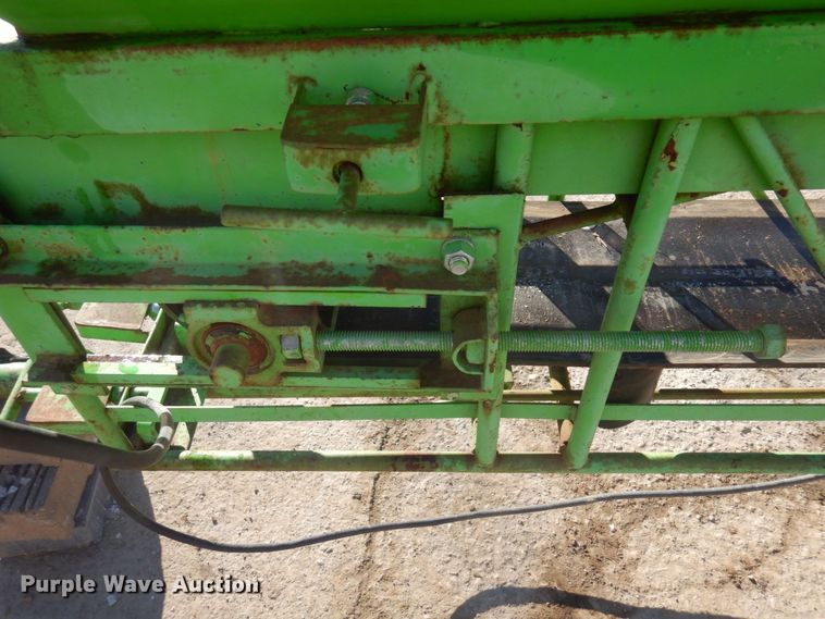 image for item KU9741 E-Z LIft  conveyor