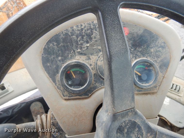 image for item KU9760 2003 Case 321D  wheel loader