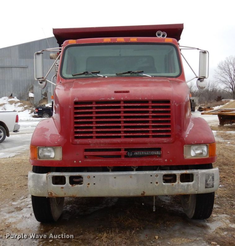 image for item KU9761 1999 International 8100  dump truck