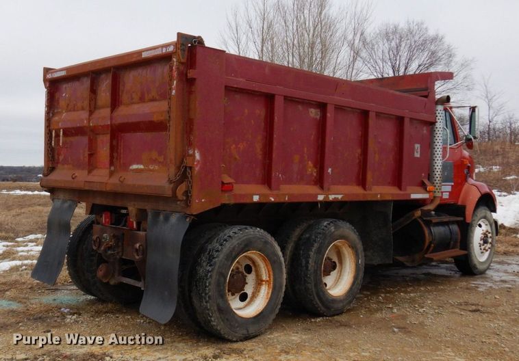 image for item KU9761 1999 International 8100  dump truck