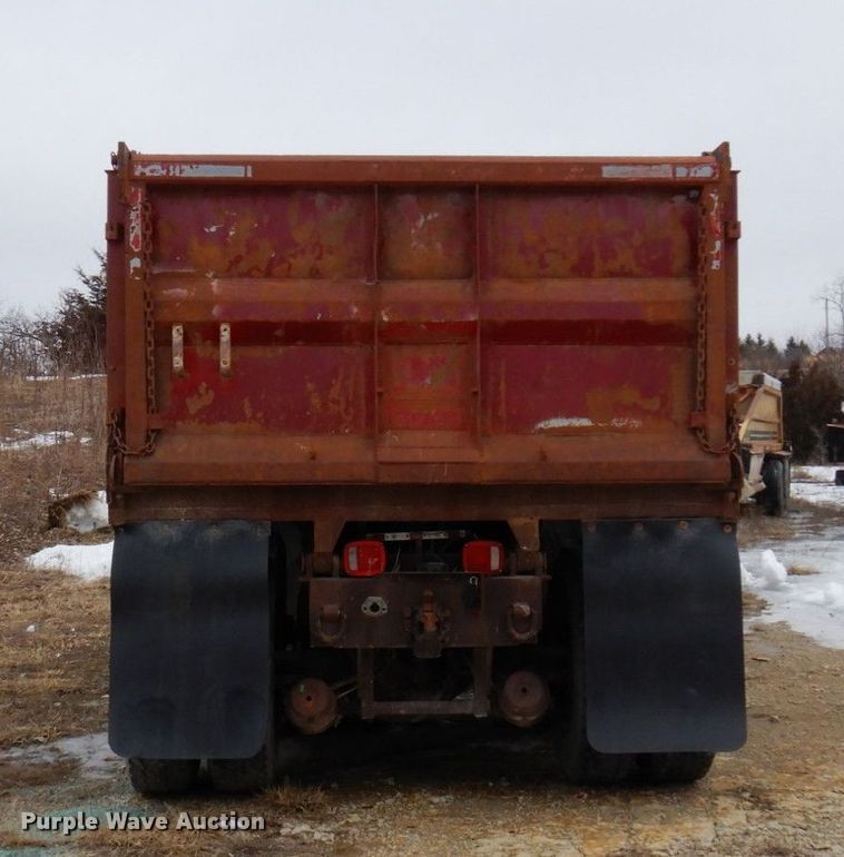 image for item KU9761 1999 International 8100  dump truck