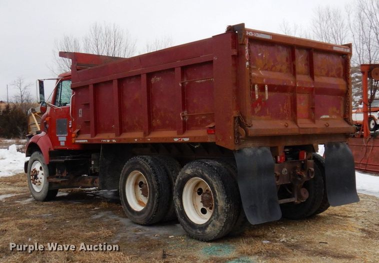 image for item KU9761 1999 International 8100  dump truck