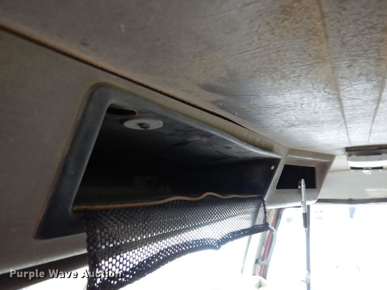 image for item KU9761 1999 International 8100  dump truck