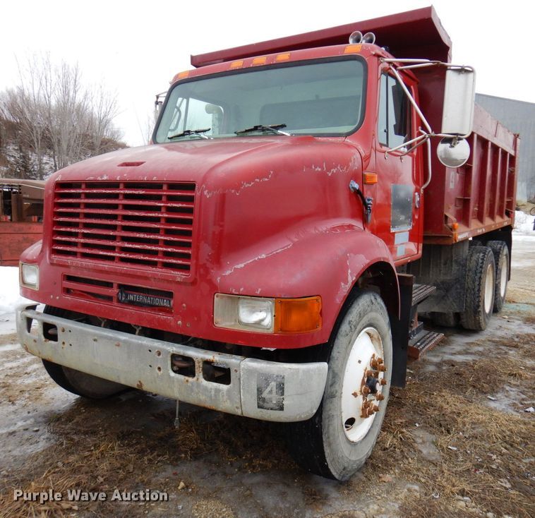 image for item KU9761 1999 International 8100  dump truck