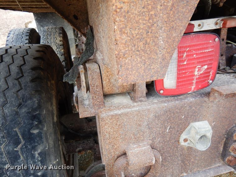 image for item KU9761 1999 International 8100  dump truck