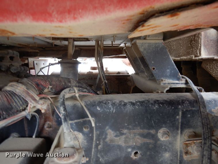 image for item KU9761 1999 International 8100  dump truck