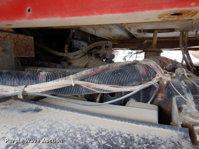 image for item KU9761 1999 International 8100  dump truck