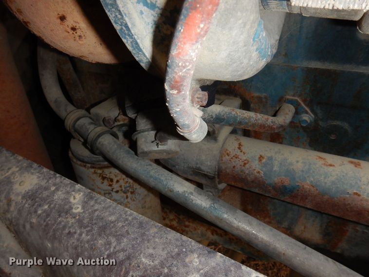 image for item KU9761 1999 International 8100  dump truck