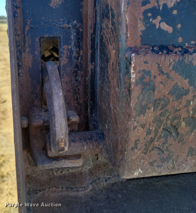 image for item LG9508 2005 International 9400i  dump truck with trailer