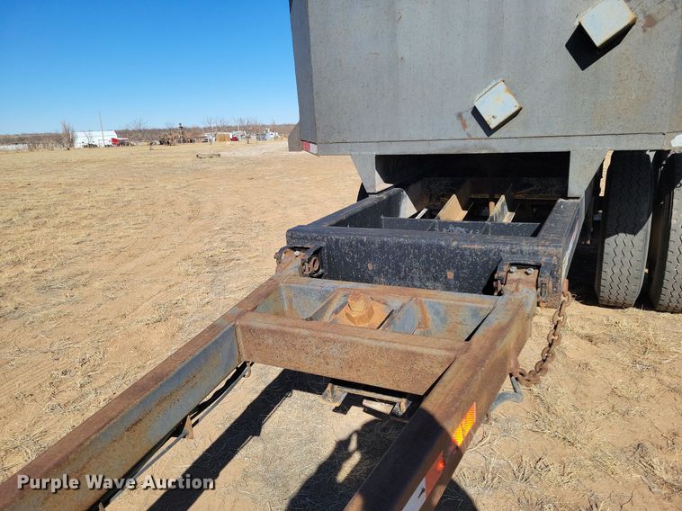 image for item LG9508 2005 International 9400i  dump truck with trailer