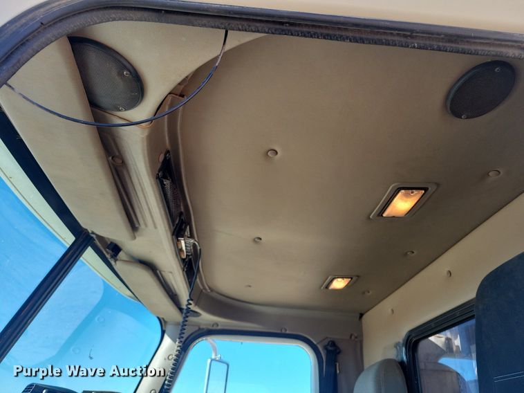 image for item LG9508 2005 International 9400i  dump truck with trailer