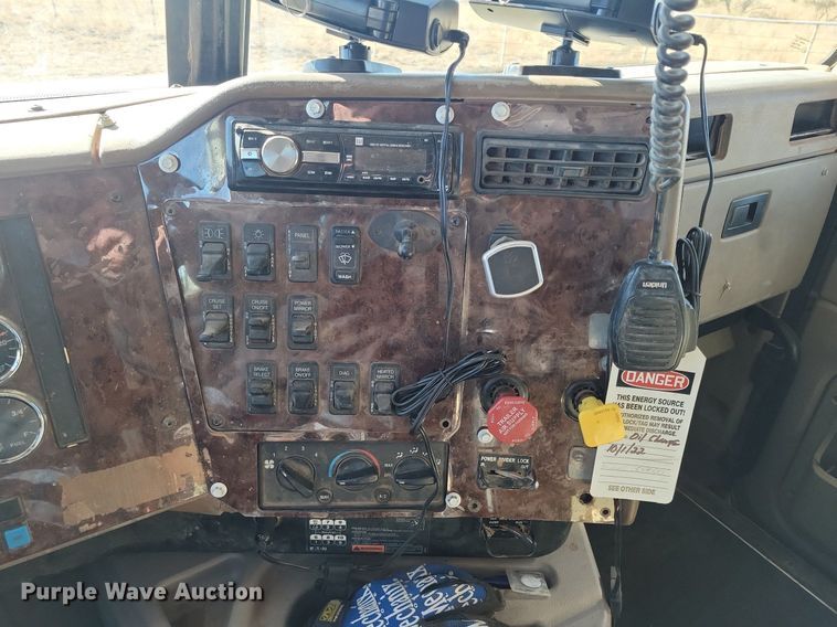 image for item LG9508 2005 International 9400i  dump truck with trailer