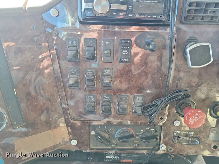 image for item LG9508 2005 International 9400i  dump truck with trailer