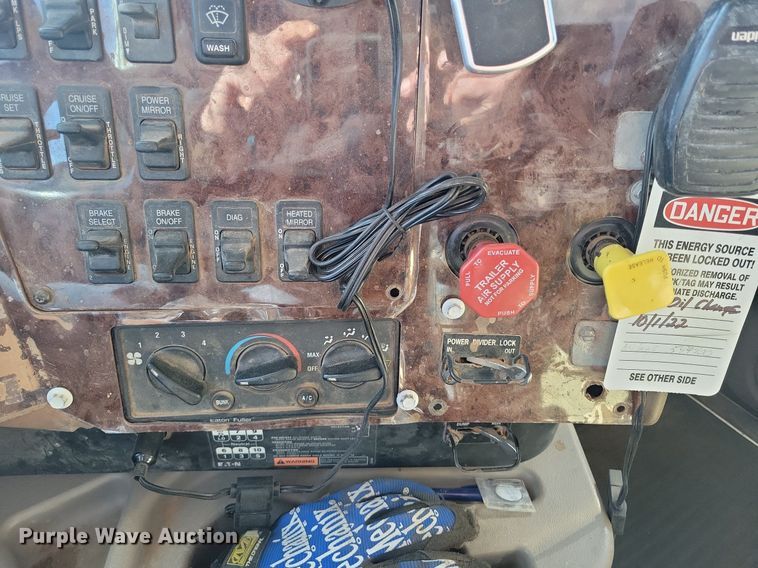 image for item LG9508 2005 International 9400i  dump truck with trailer