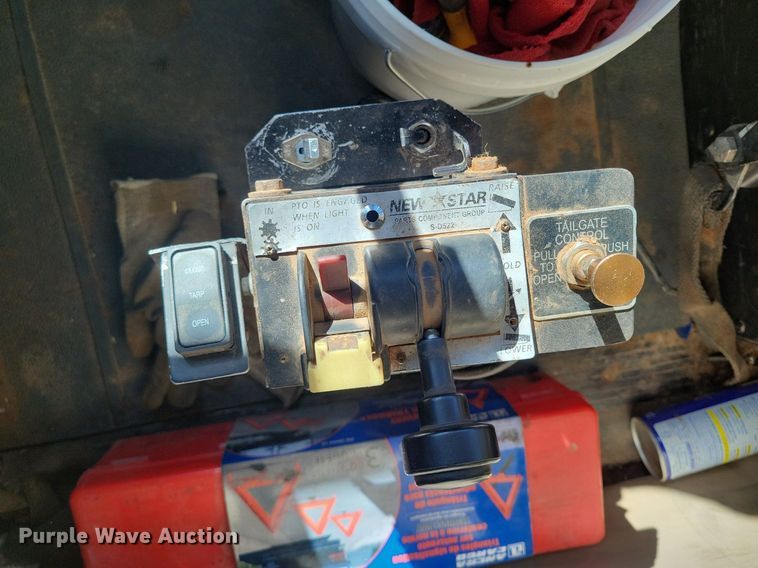 image for item LG9508 2005 International 9400i  dump truck with trailer