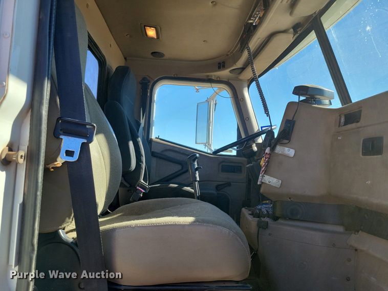 image for item LG9508 2005 International 9400i  dump truck with trailer