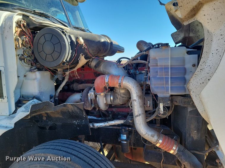 image for item LG9508 2005 International 9400i  dump truck with trailer