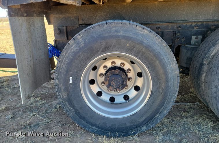 image for item LG9508 2005 International 9400i  dump truck with trailer