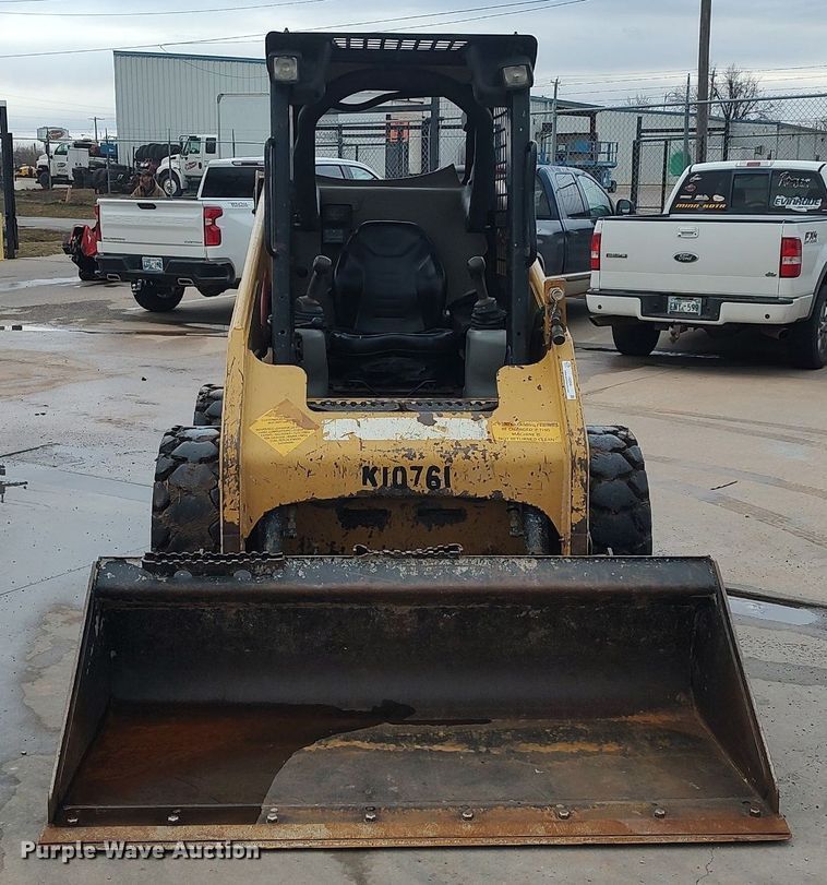 image for item LG9540 2014 Caterpillar 226B3  skid steer loader