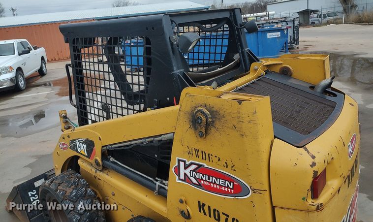image for item LG9540 2014 Caterpillar 226B3  skid steer loader