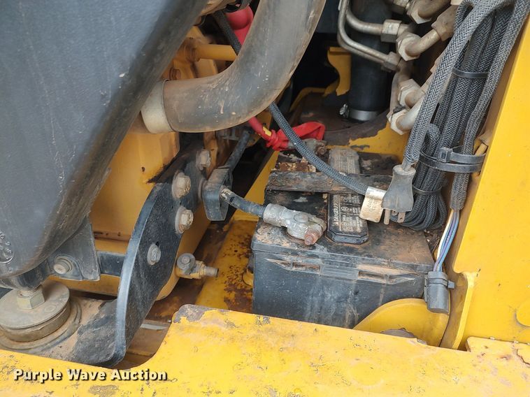 image for item LG9540 2014 Caterpillar 226B3  skid steer loader