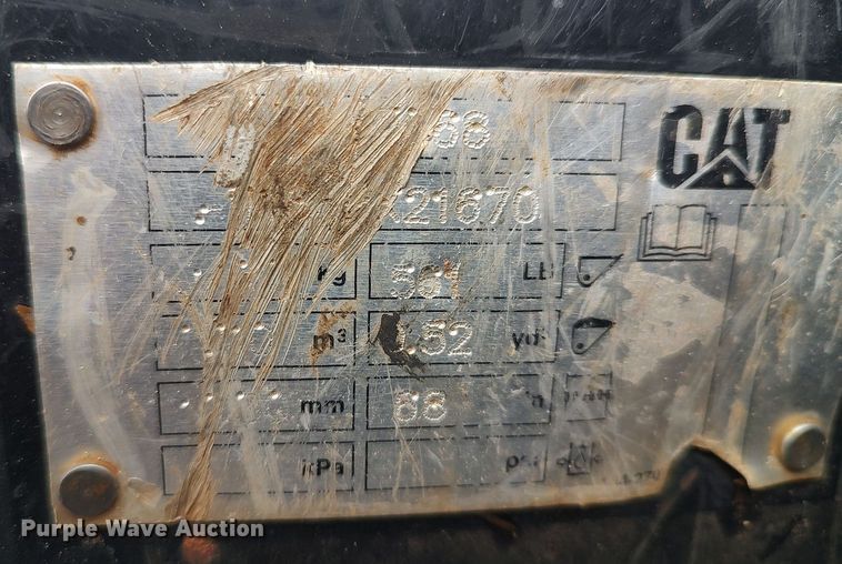 image for item LG9540 2014 Caterpillar 226B3  skid steer loader