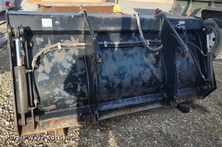 image for item LG9557 Four-in-one bucket