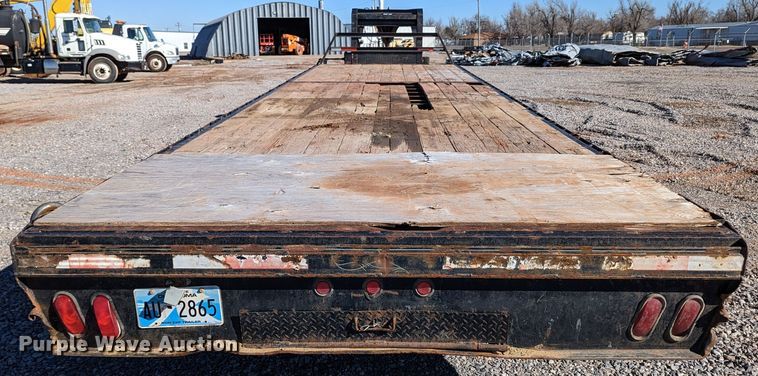 image for item LP9207 2008 Lone Star  equipment trailer