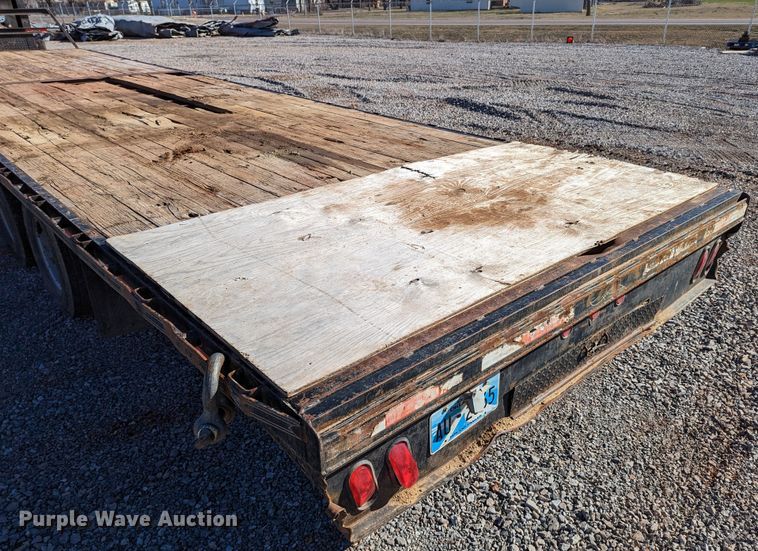 image for item LP9207 2008 Lone Star  equipment trailer