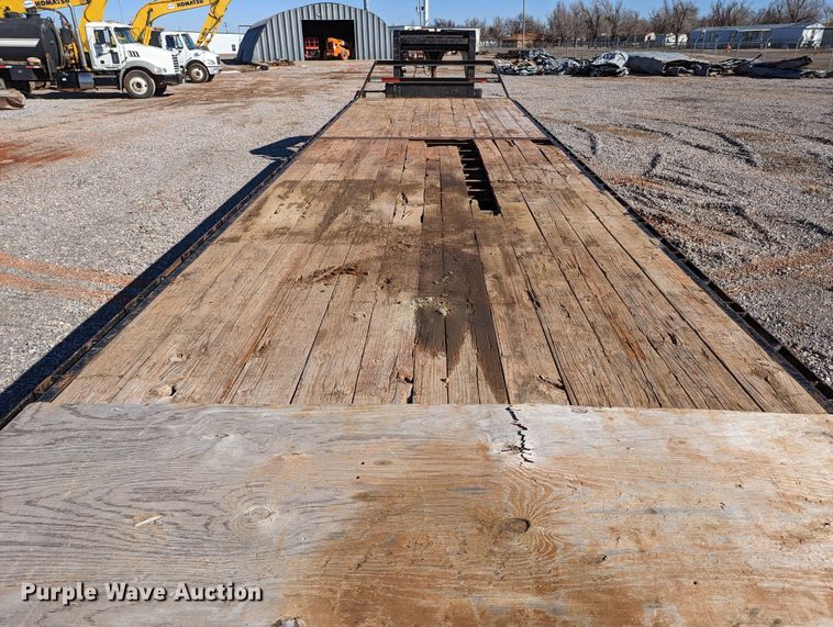 image for item LP9207 2008 Lone Star  equipment trailer